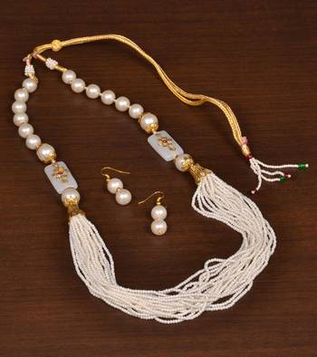 White Colored Seed Beaded Festive Necklace PPBJ158 1