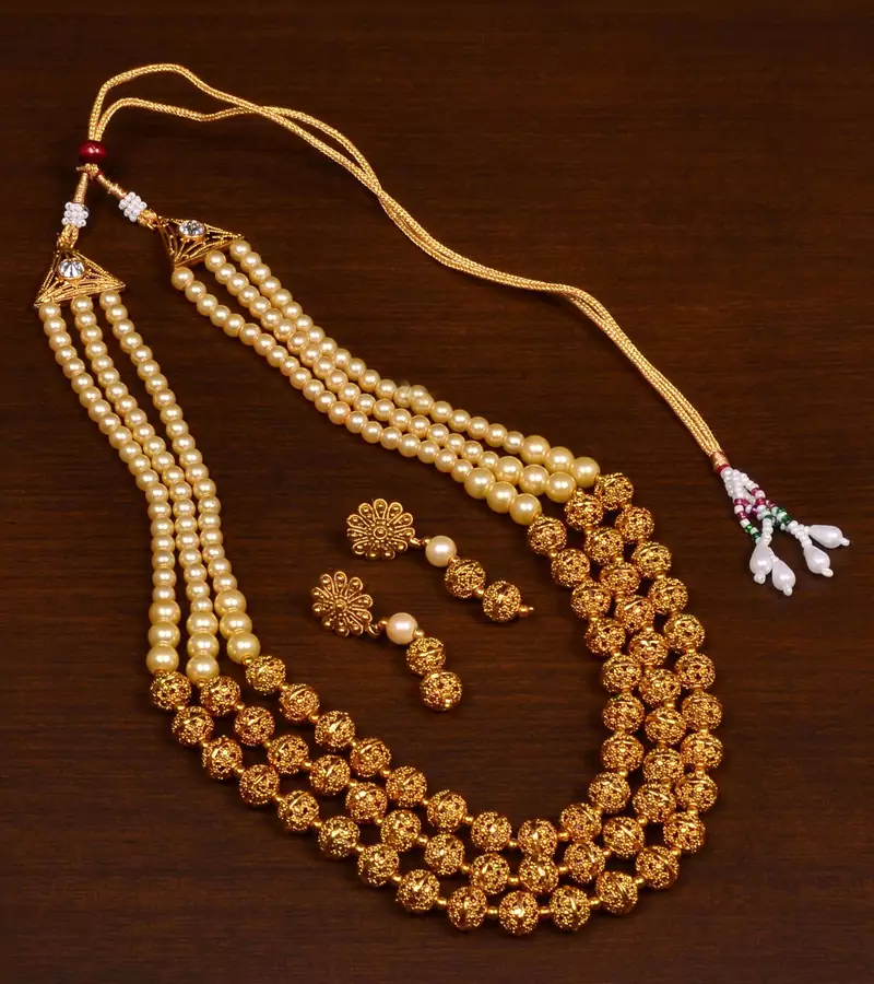 Pearl and Hollow Beads Embellished Multilayer Necklace SJ21