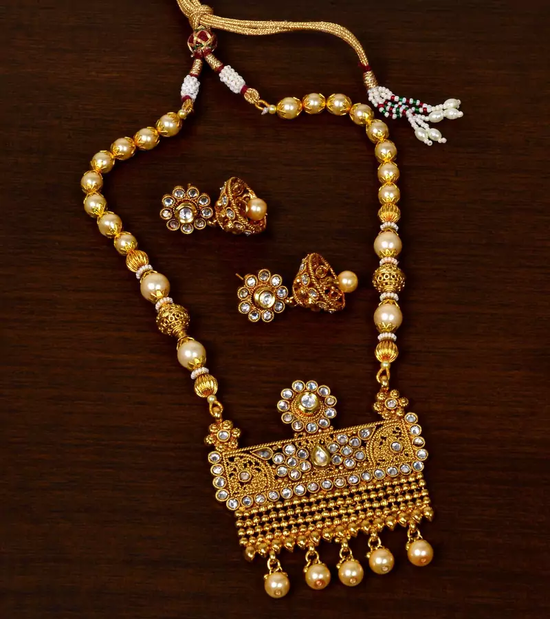 Pearl, Hollow Beads, Kundan and Stone Embellished Necklace SJ27