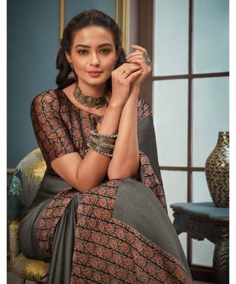 Grey printed chiffon saree with blouse 2