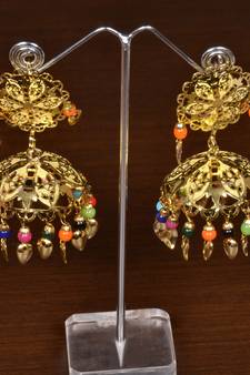 Gold Plated Designer Light Weight Jhumka with Tikka MT167