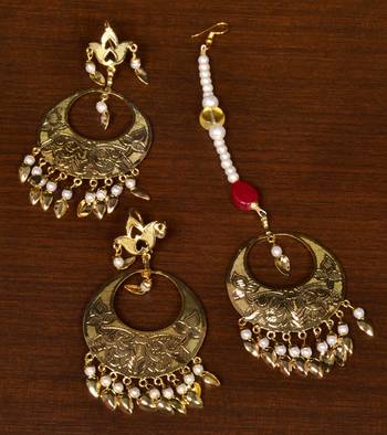Gold Plated Designer Light Weight Danglers with Tikka MT173 1