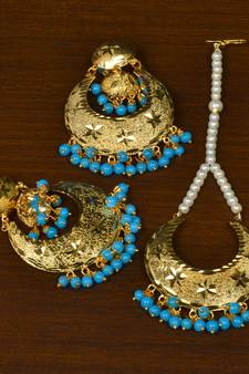 Gold Plated Sky Beaded Dangler Earrings Tikka Set MT184
