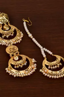 Gold Plated Beaded Earrings Tikka Set MT212
