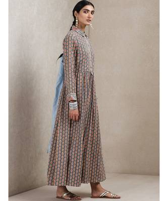 Grey cotton embroidered stitched  Kurta 3