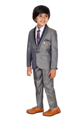 DKGF Boys 4-Piece Suit 3