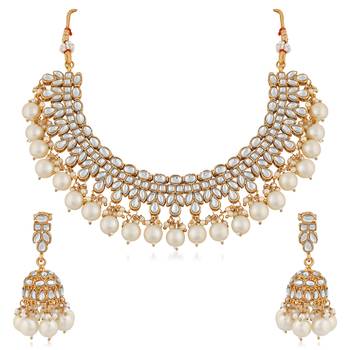 White crystal necklaces 1