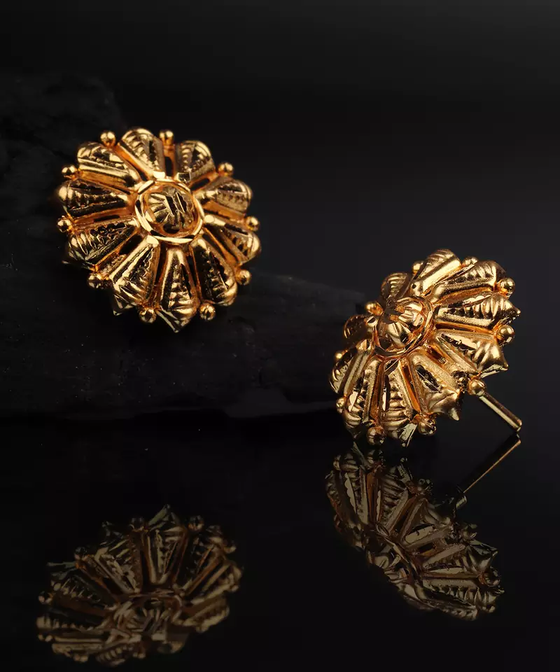 Gold earrings