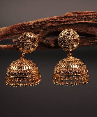 Gold earrings 1