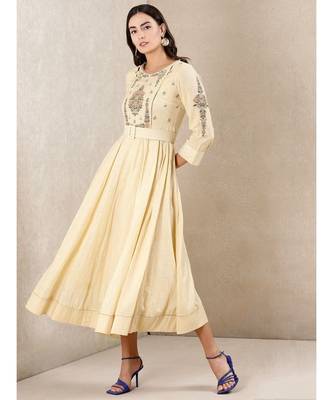 White cotton Embroidered stitched   dress WITH   belt 2
