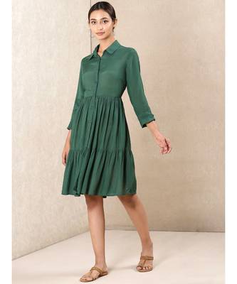 Green silk printed stitched   dress 2