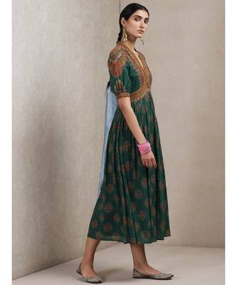 Green cotton Embroidered stitched   dress 3