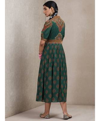 Green cotton Embroidered stitched   dress 4