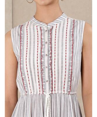 White cotton Embroidered stitched   dress 5