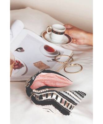 Joey & Pooh X Payal Singhal Tamara Black Headband 3