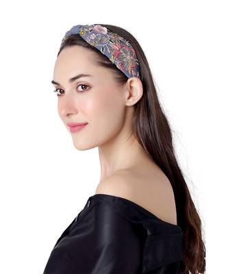 Joey & Pooh X Payal Singhal Faye Blue Headband 4