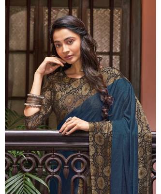 Blue printed chiffon saree with blouse 2