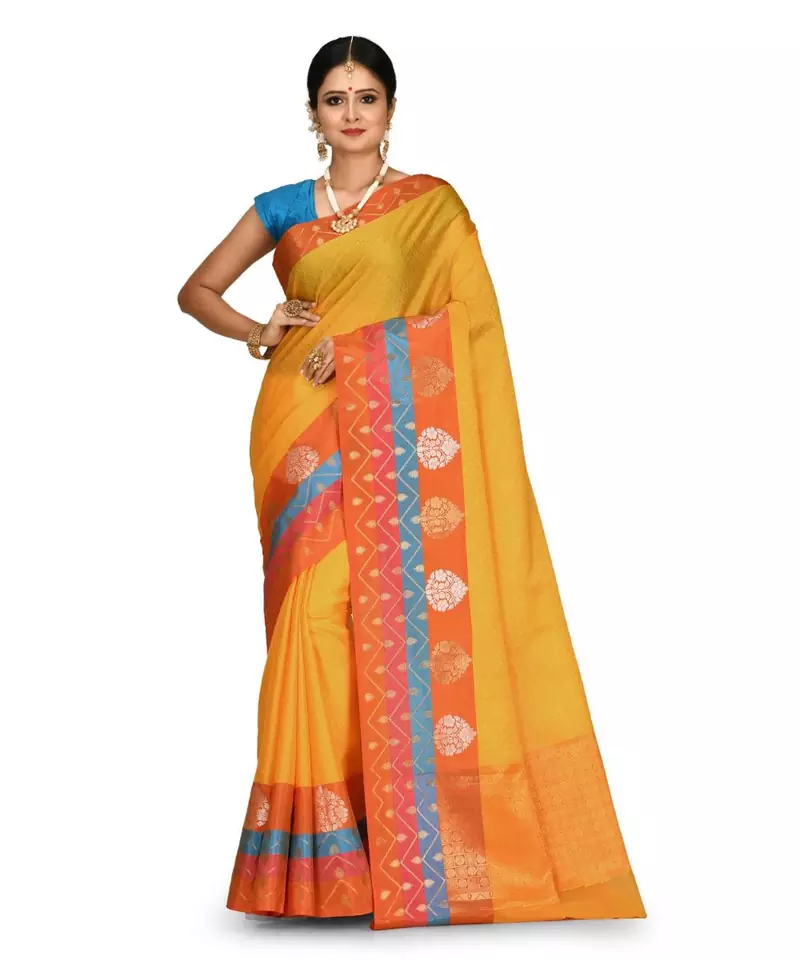 Gold Banarasi Woven Tanchoi Muslin Silk Saree With Blouse