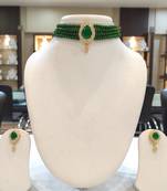 Green crystal chokers