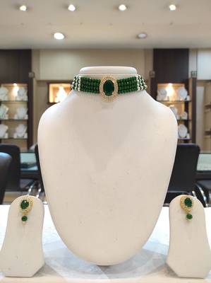 Green crystal chokers 1
