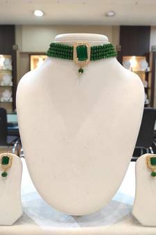 Green crystal chokers
