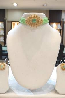 Green crystal chokers