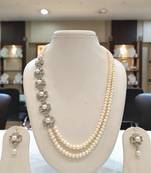 White pearl necklace-sets