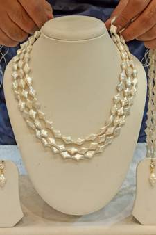 Multicolor pearl necklace-sets