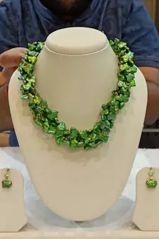 Green pearl necklace-sets