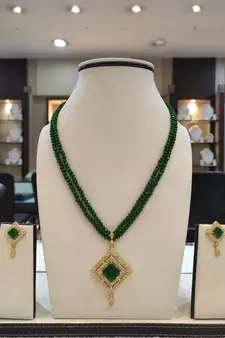 Green crystal necklace-sets