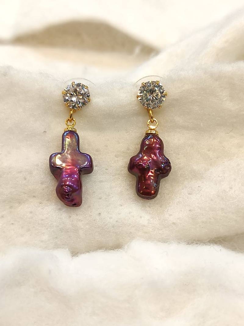 Multicolor pearl earrings