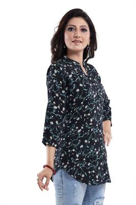 Black printed crepe short-kurtis 3