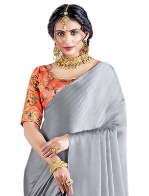 Grey plain chiffon saree with blouse 3