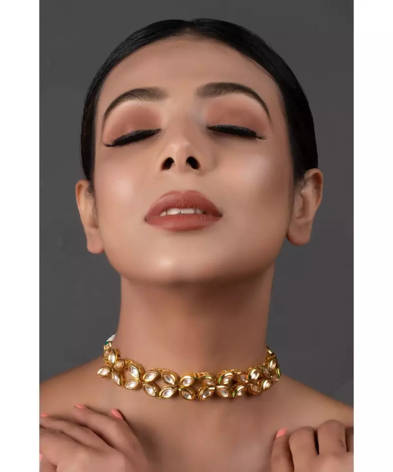 Handcrafted Kundan choker