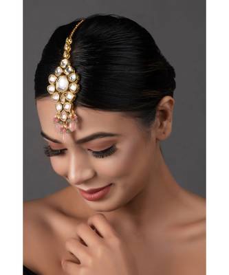 Pink Beaded Gold Tone Kundan Handcrafted Mang Tikka 2
