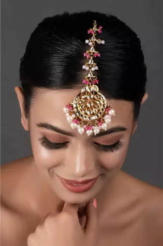 Pearl & Pink Beaded Gold Tone Kundan Handcrafted Mang Tikka
