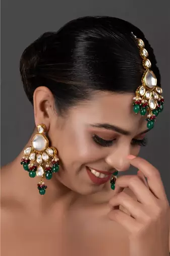 Emerald Beaded Kundan Inspired Mang Tikka With Earrings