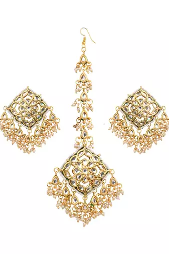 Gold Tone Kundan Inspired Mang Tikka With Earrings