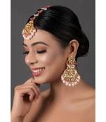 Pearl & Pink Beaded Kundan Handcrafted Mang Tikka With Earrings