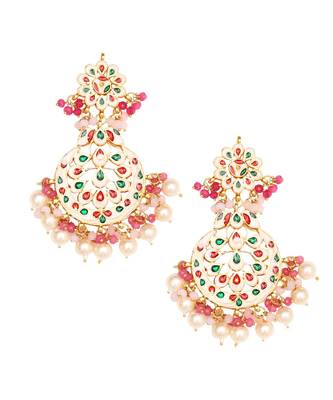 Pearl & Pink Beaded Kundan Handcrafted Mang Tikka With Earrings 5