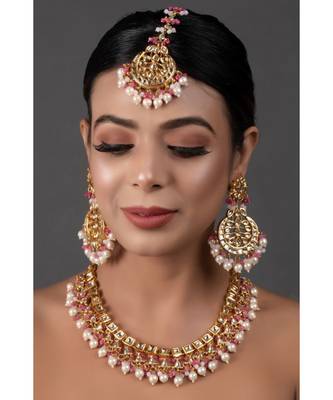 Pearl & Pink Gold Tone Kundan Necklace With Earrings and Maang Tikka 1