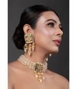 Cream Gold Tone Kundan Choker Set