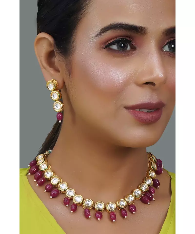 Maroon Gold Tone Kundan Necklace With Earrings