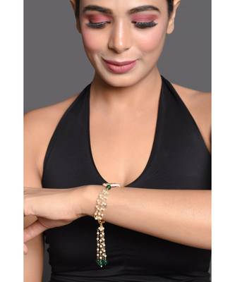Kundan Floral Gold Tone bracelet 3