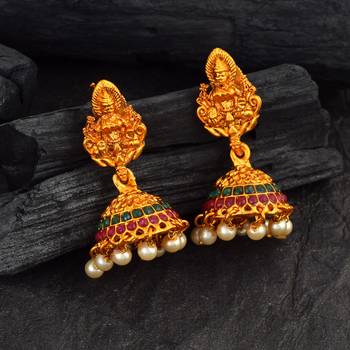 Traditional Laxmi Temple South-Indian Jhumka Earrings 1