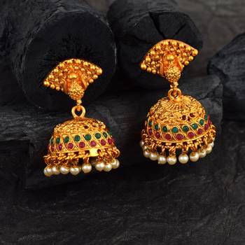Traditional Peacock Inspired South-Indian Jhumka 1