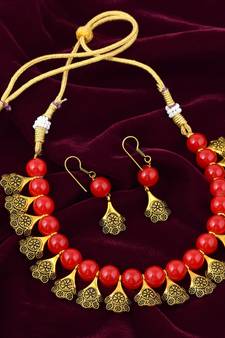 Antique Gold Plated Floral Necklace Set
