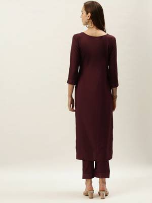 Women Maroon Yoke Design Regular Sequinned American Crape Kurta with Pant 2