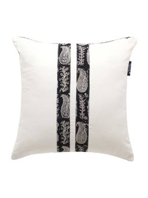 Mezposh Artsy Black and Cream Cotton Block Print Paisley Cushion Cover  Set of 5 2