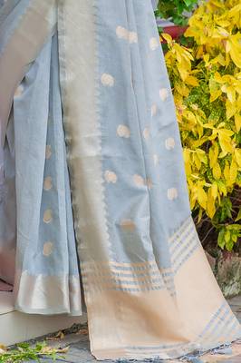 Grey woven tissue saree with blouse 3